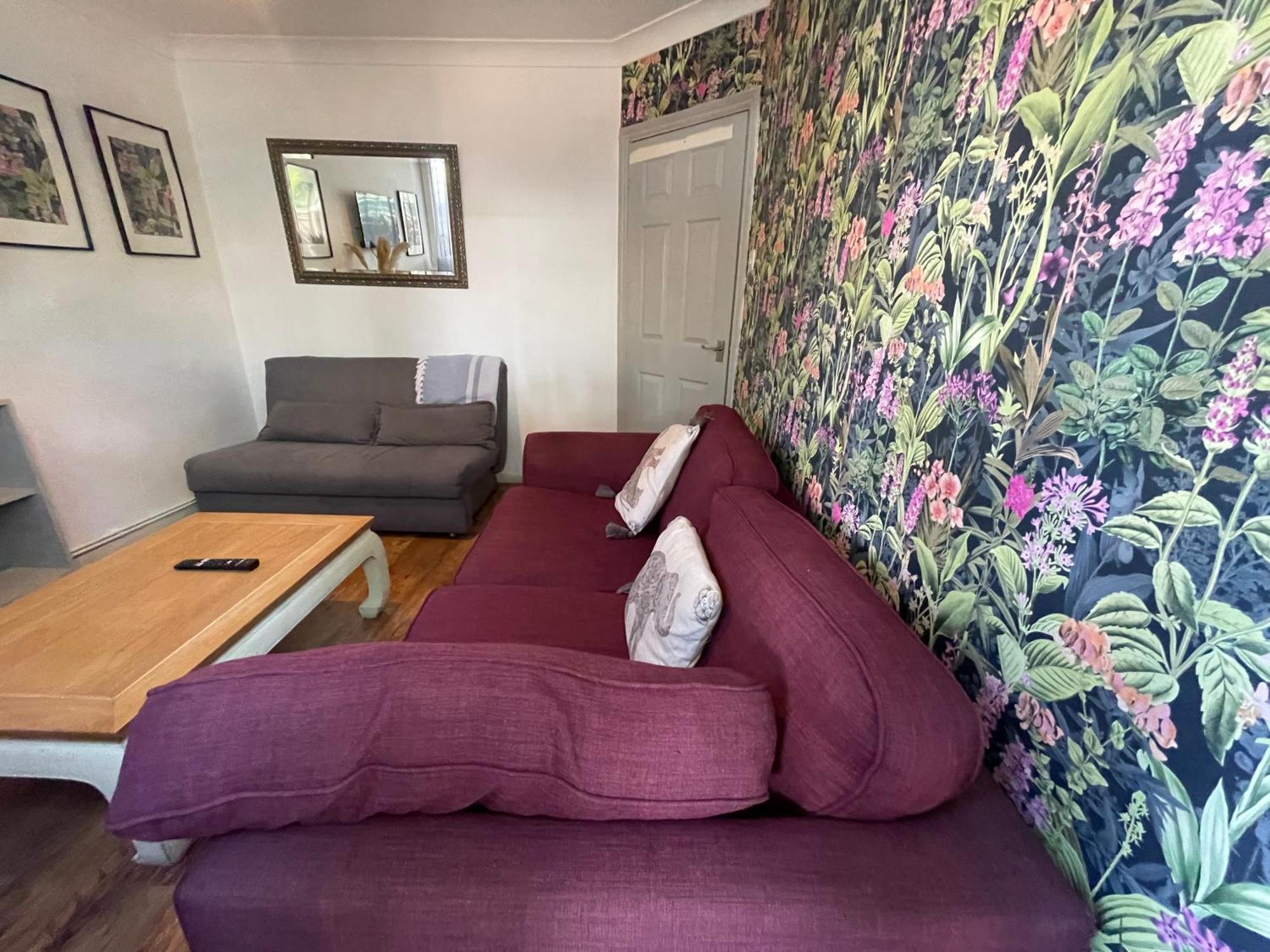 The Wood Apartment ลอนดอน ภายนอก รูปภาพ